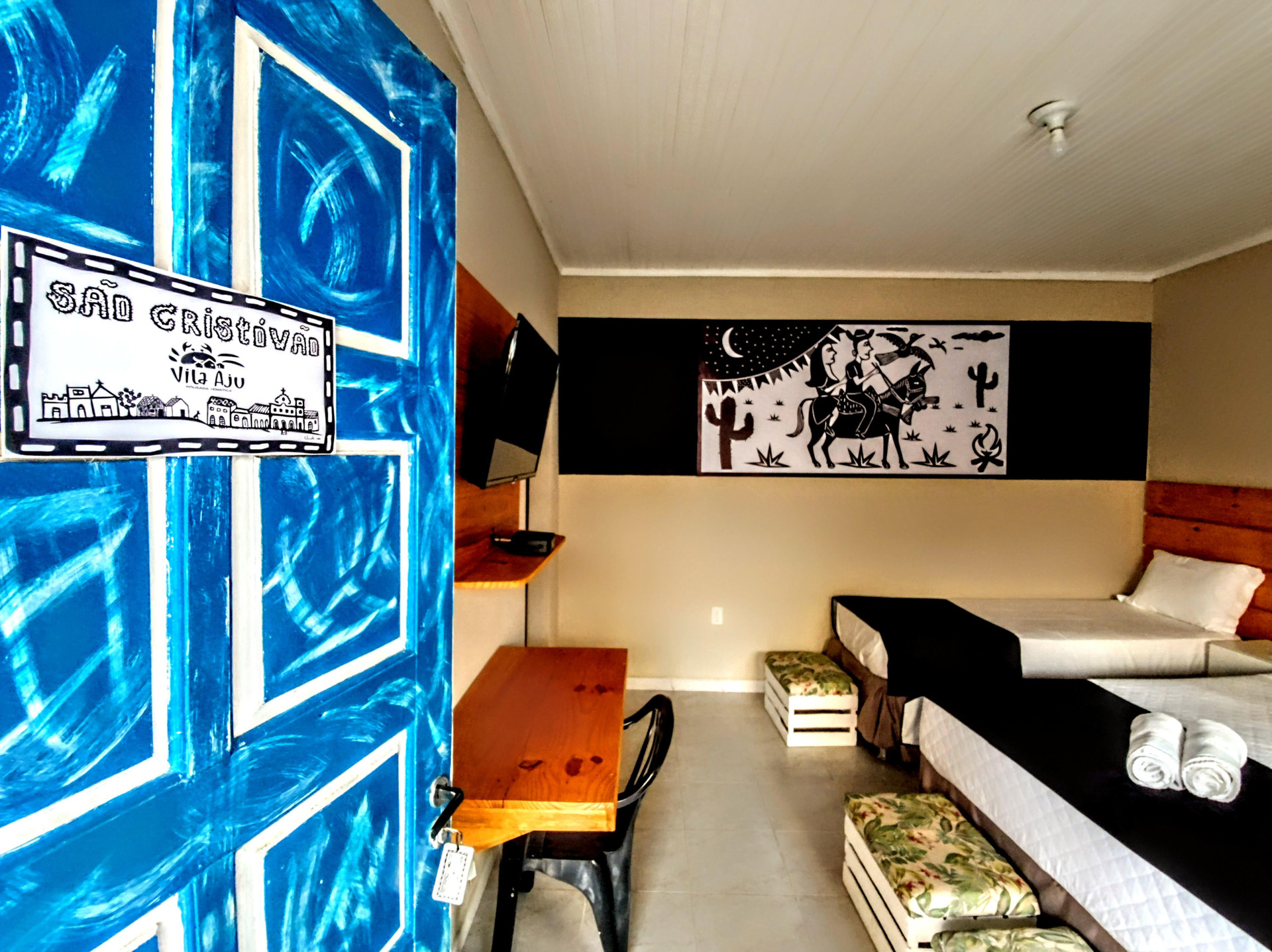 image-housing-carousel