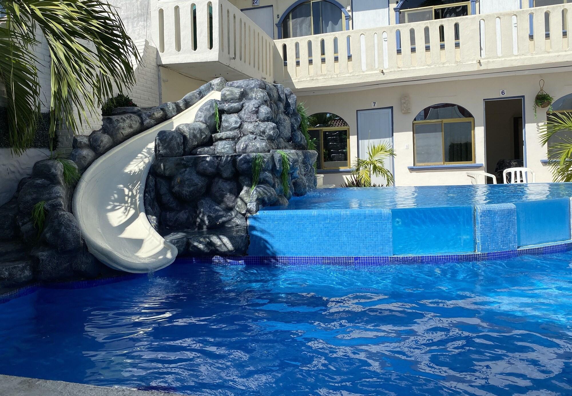 Hotel Playa de Oro 4