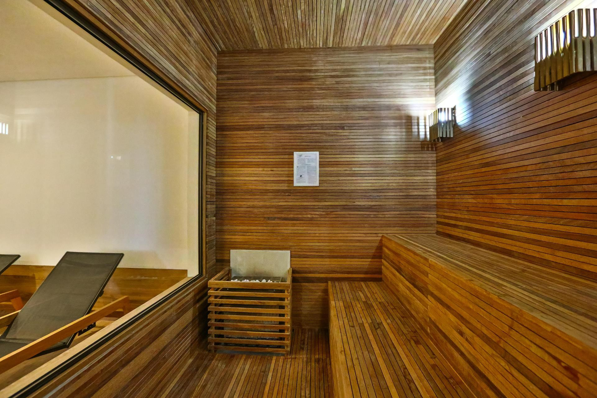 image-housing-carousel