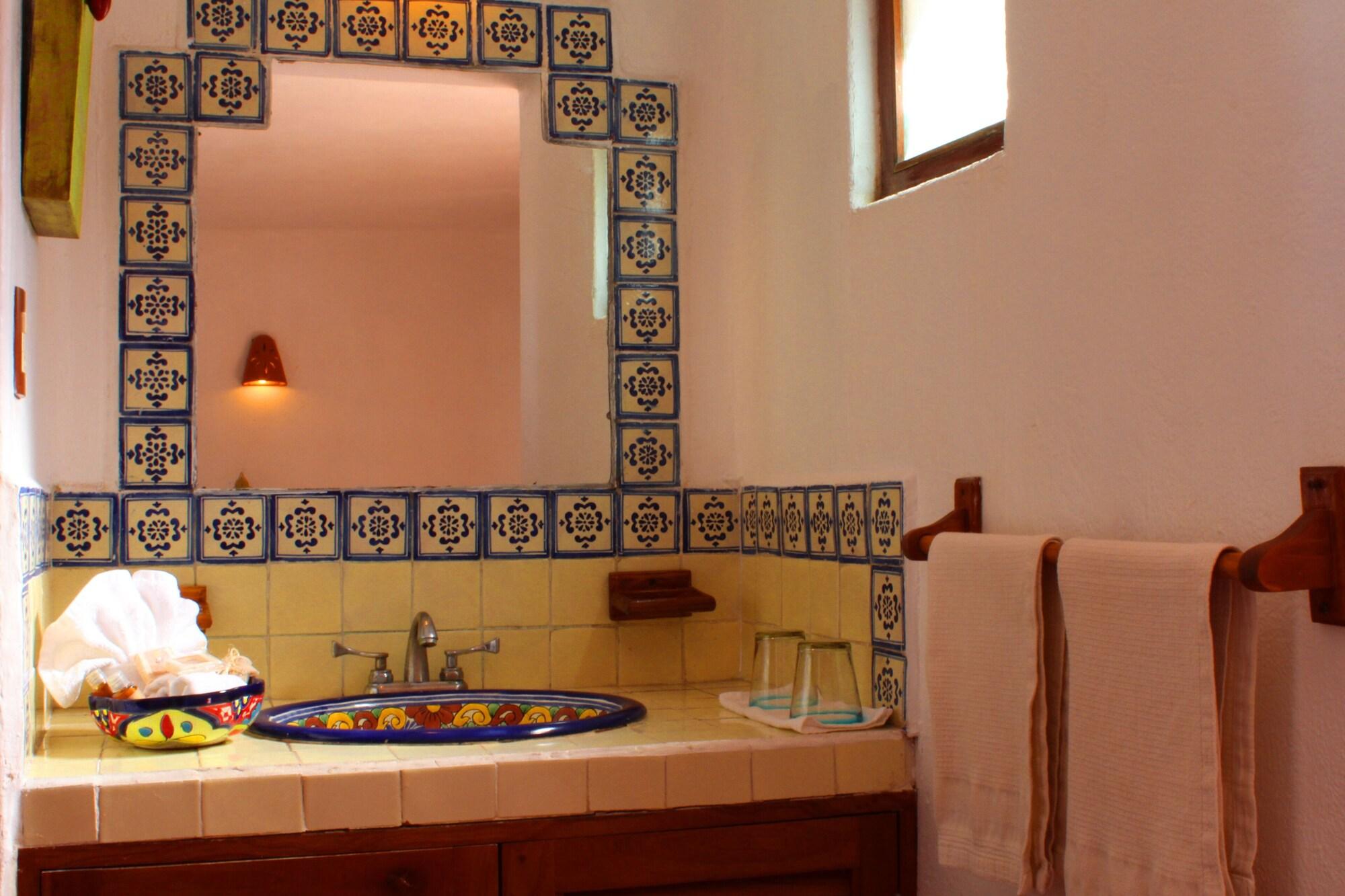 Habitación, 1 cama King size, vista parcial al mar