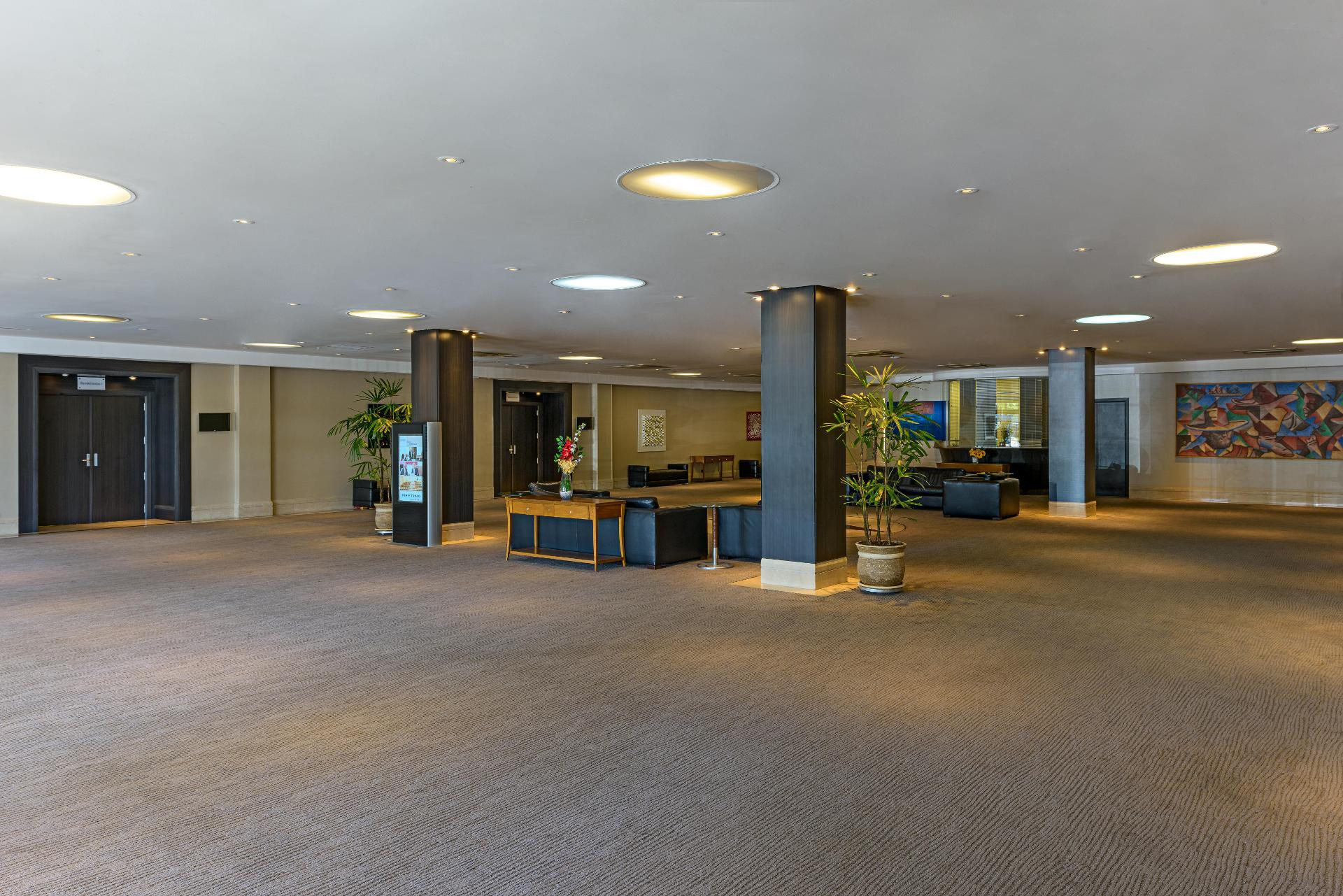 image-housing-carousel