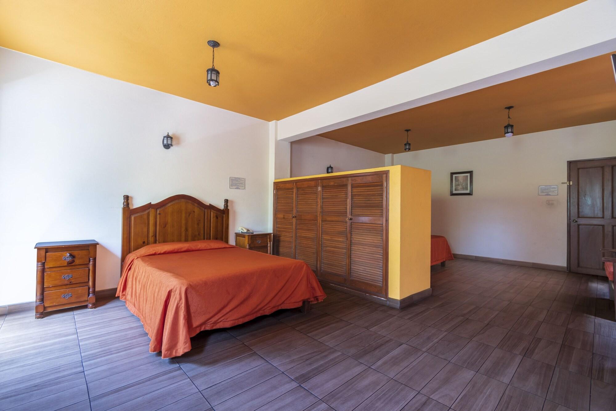 Meson Real Hotel & Suites 6