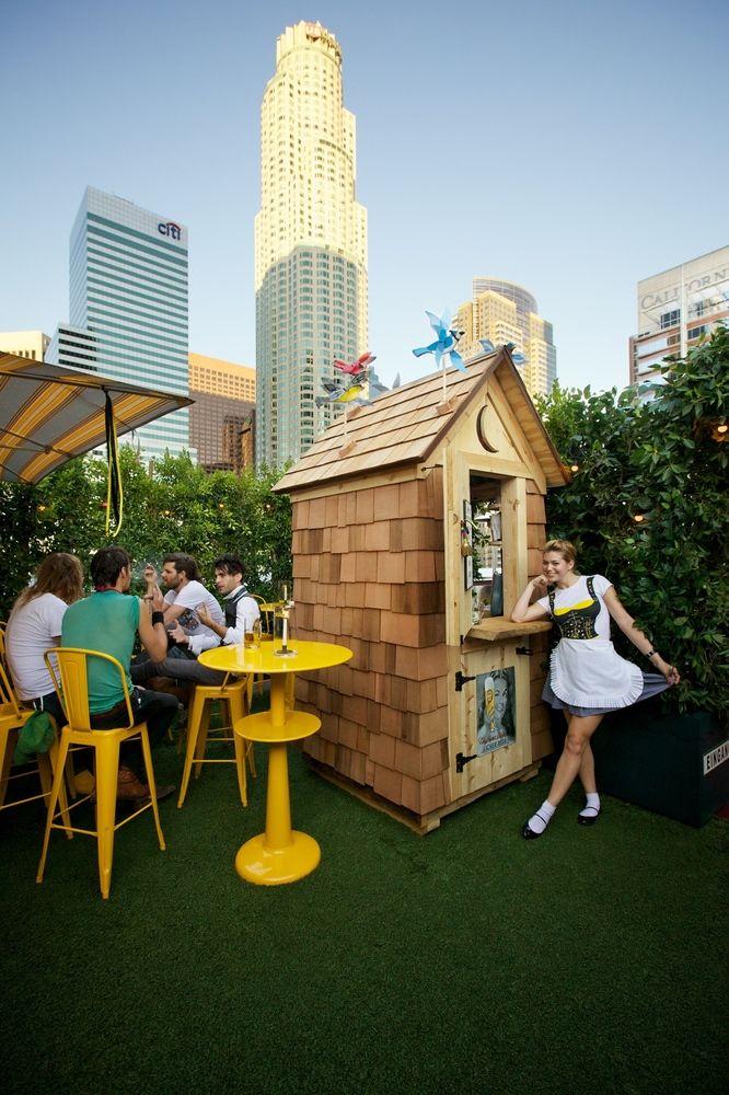 image-housing-carousel