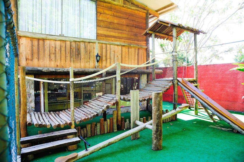 image-housing-carousel