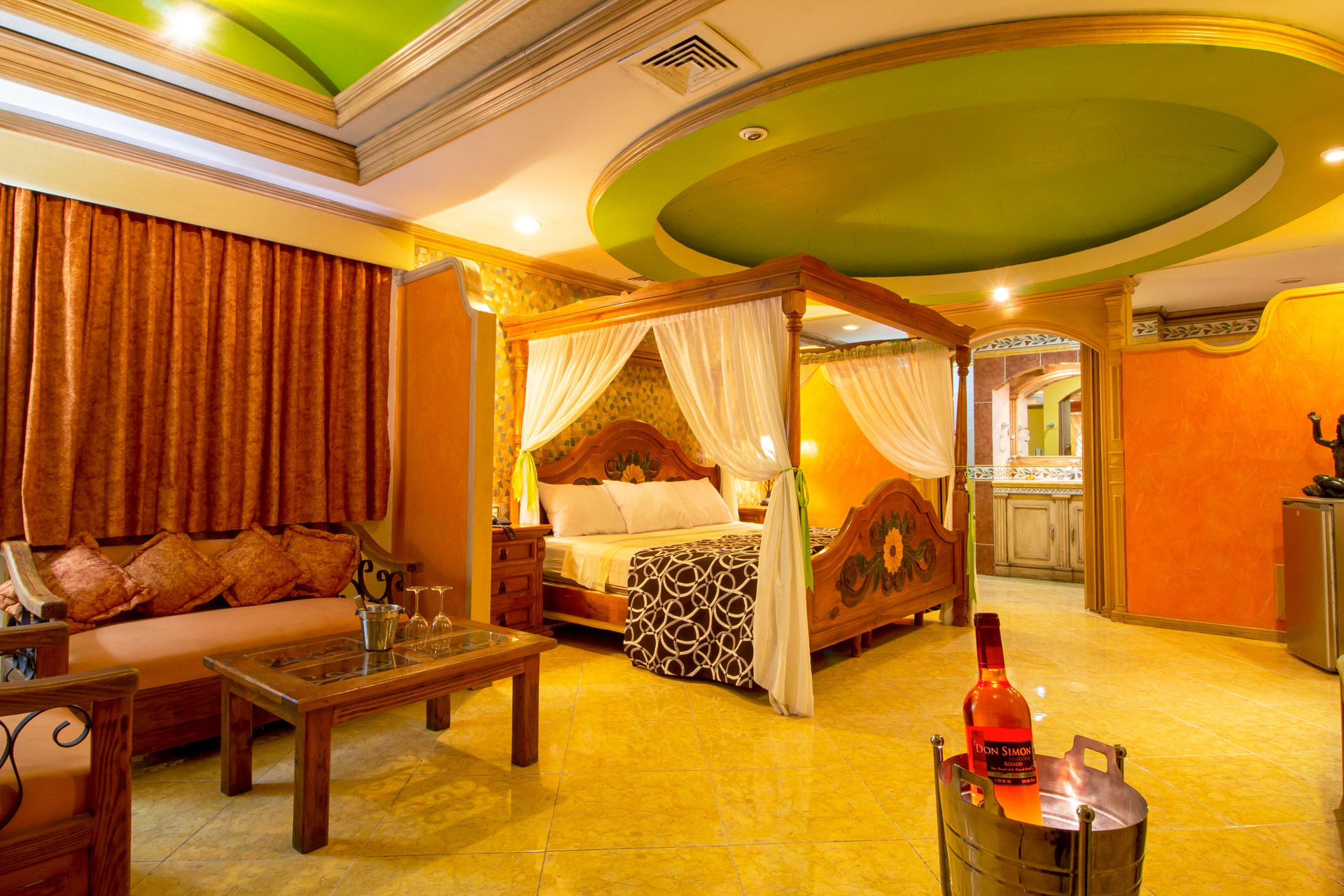 image-housing-carousel