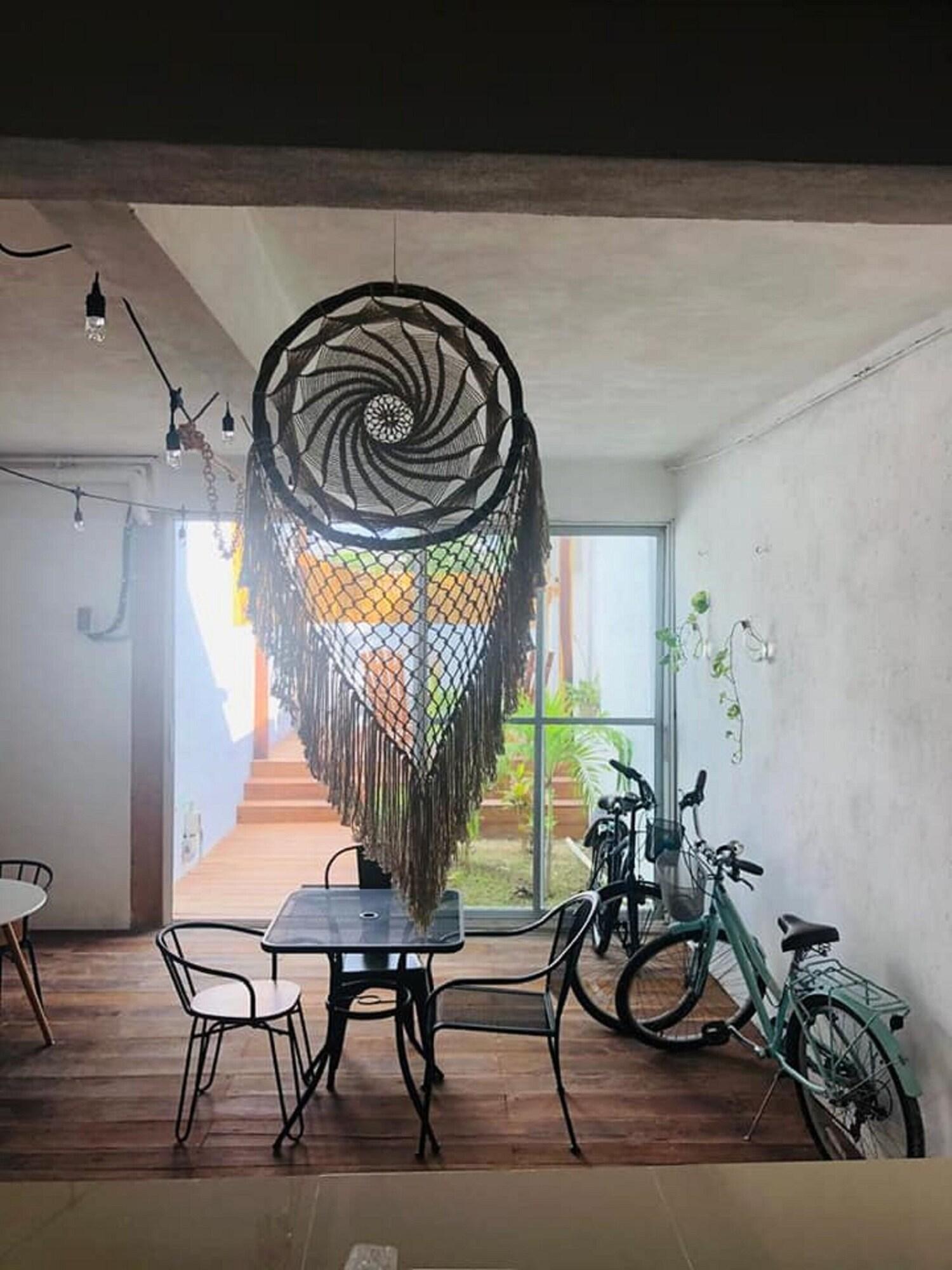 image-housing-carousel
