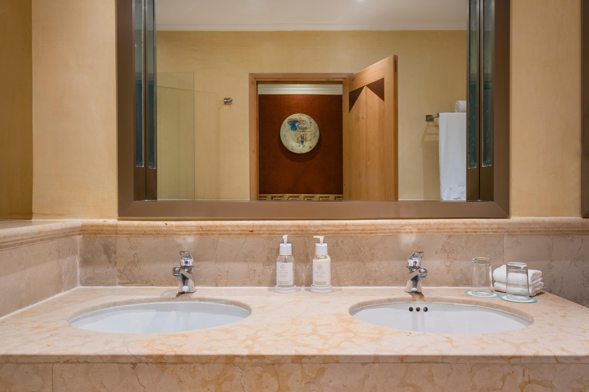 Suite Júnior con Vista a la Piscina