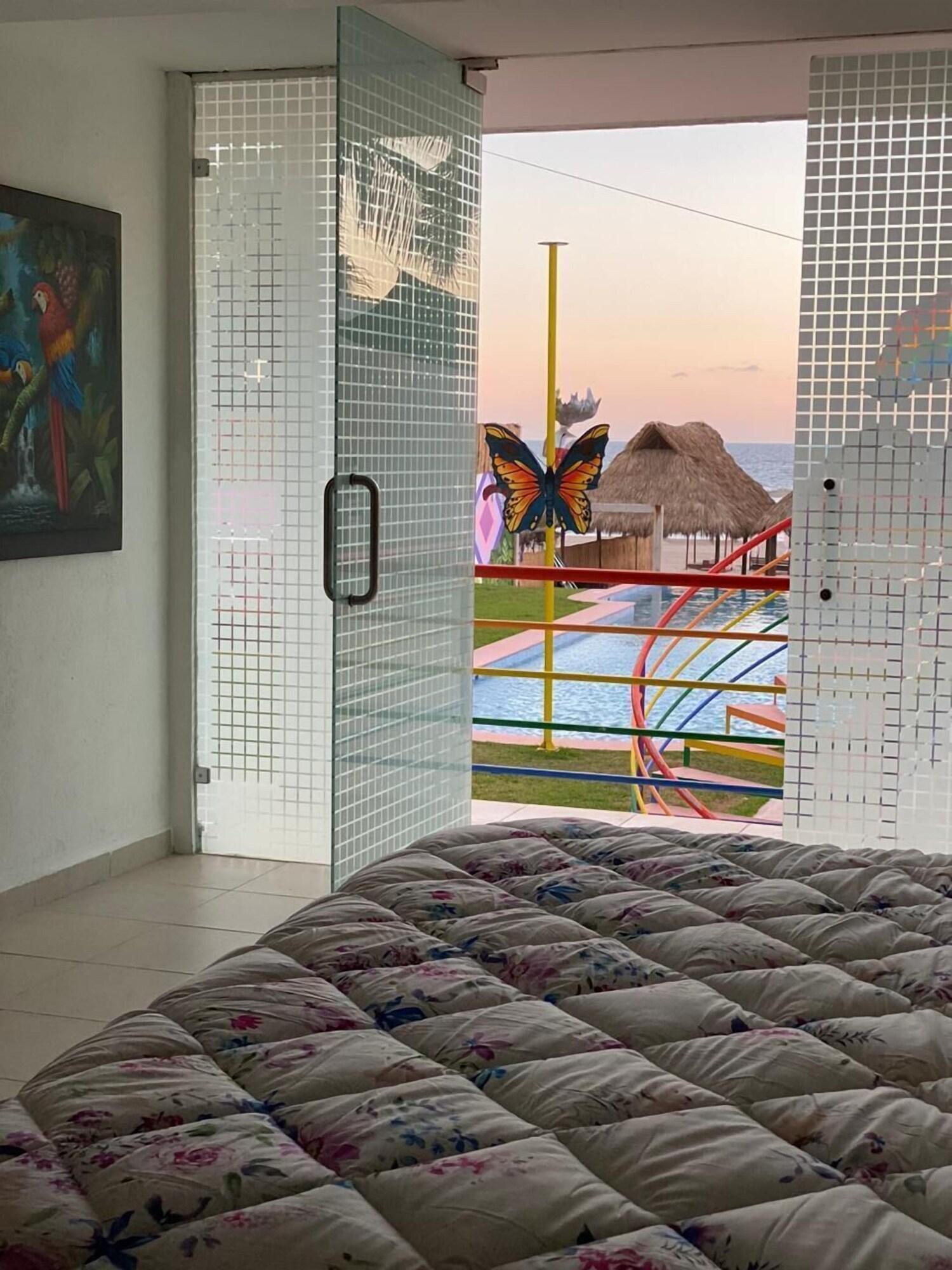 image-housing-carousel