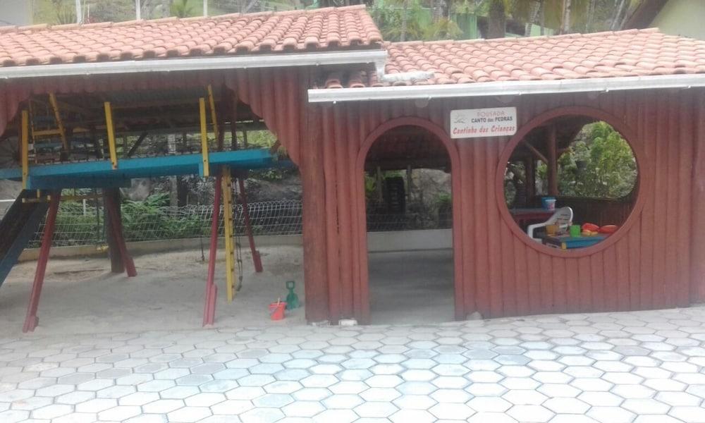 image-housing-carousel