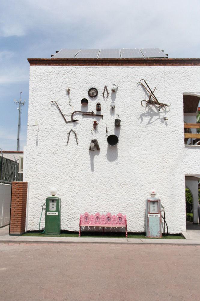 image-housing-carousel