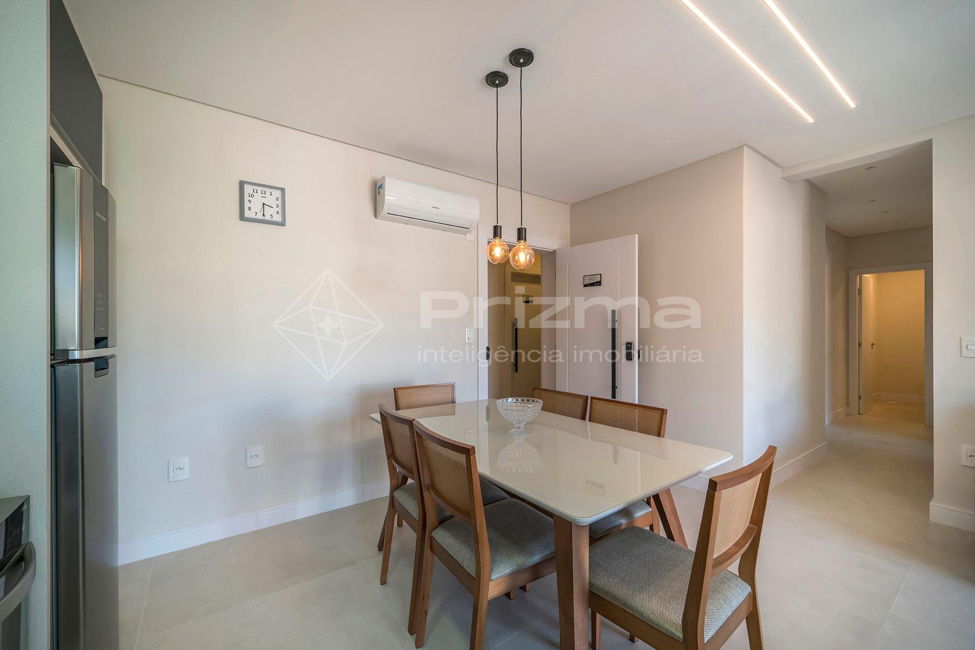image-housing-carousel