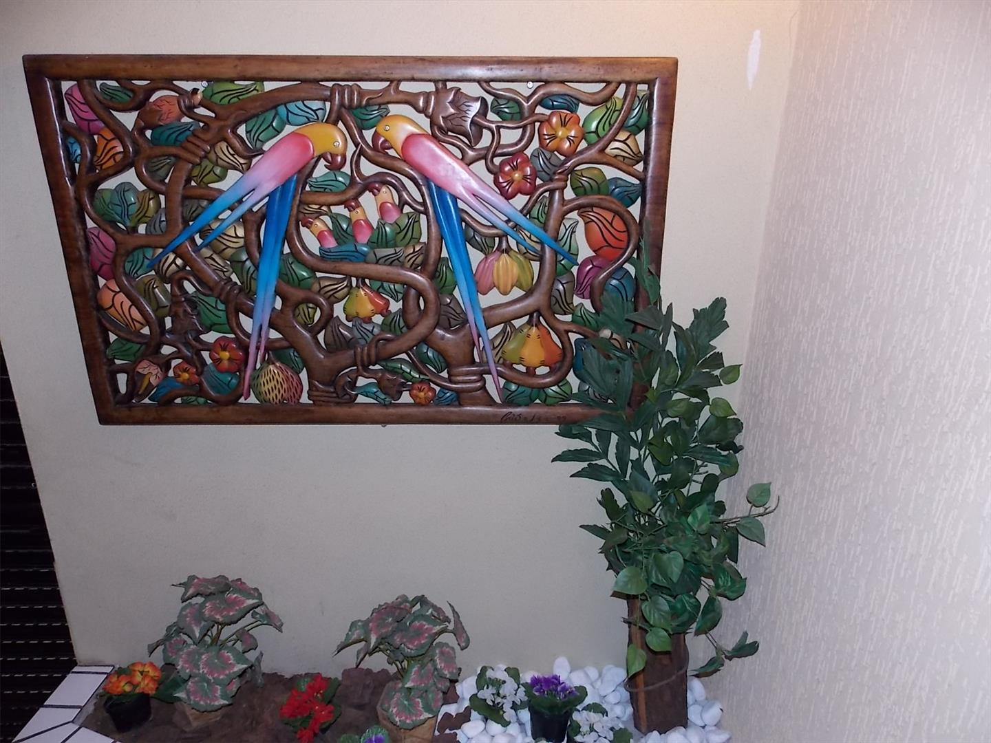 image-housing-carousel