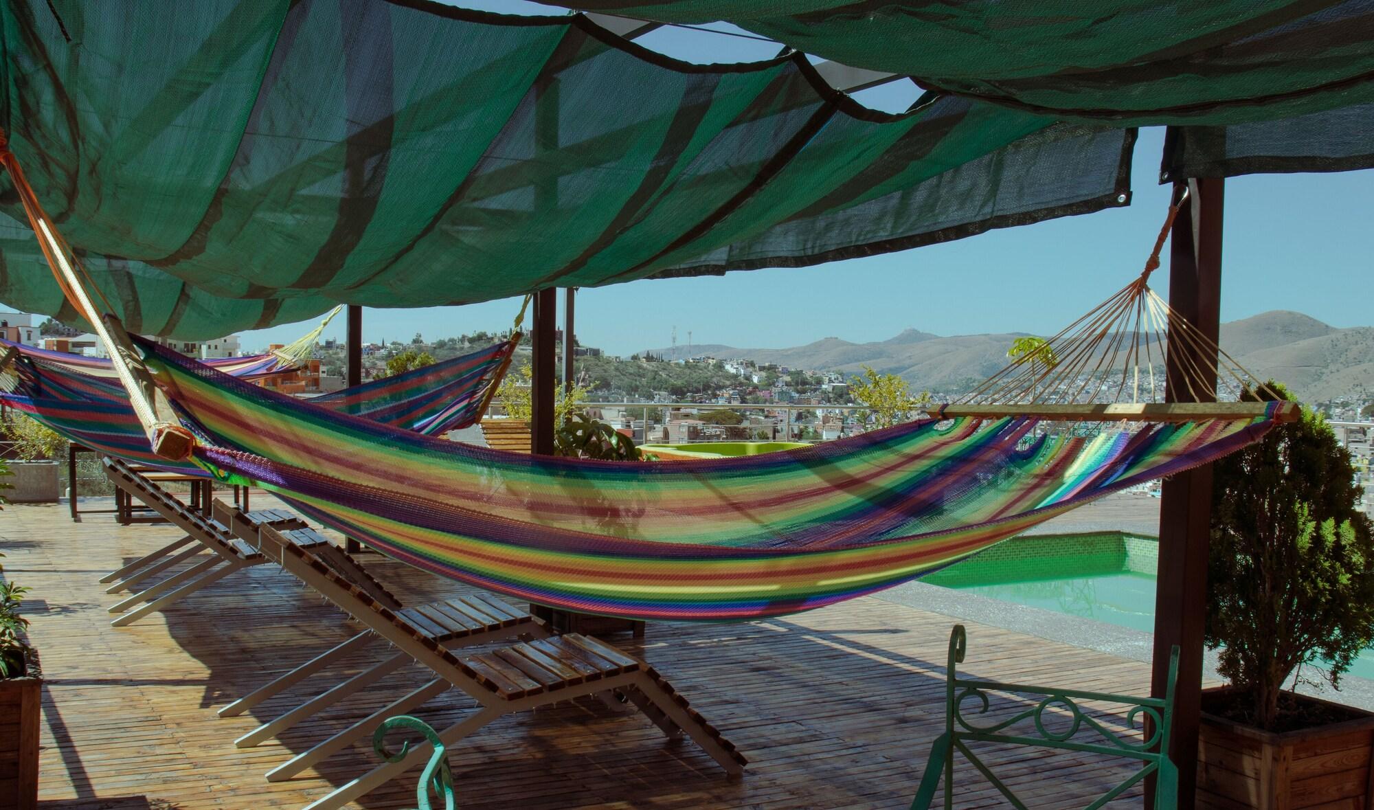 image-housing-carousel