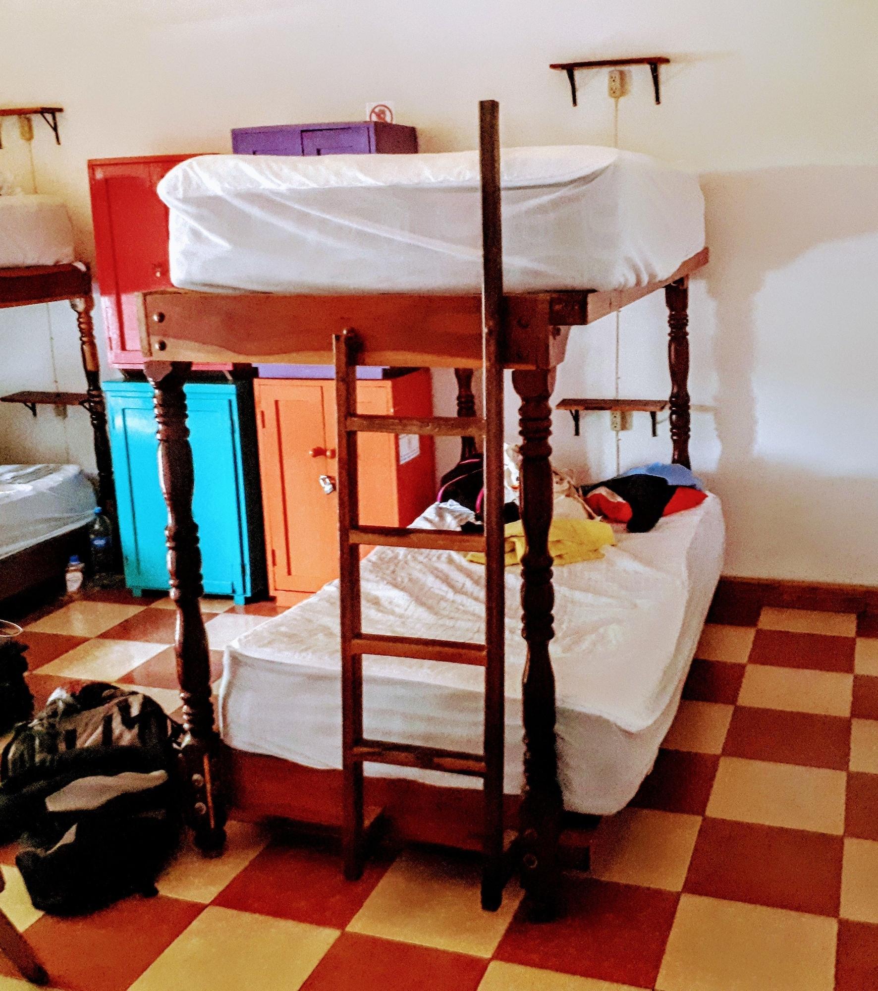 image-housing-carousel