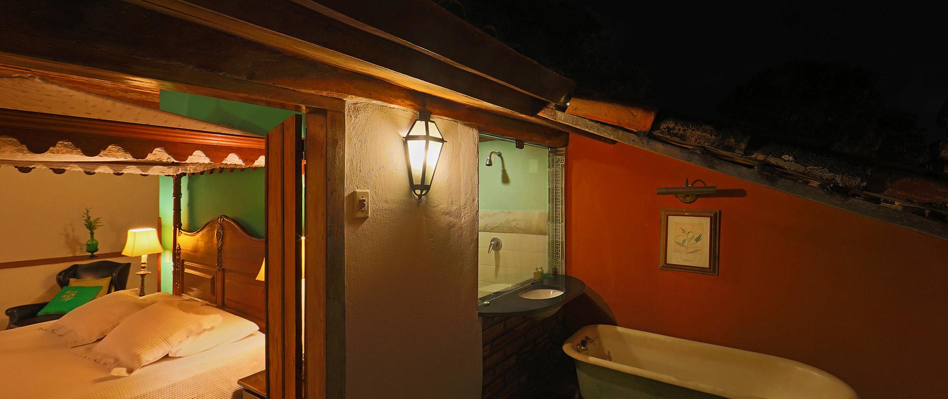 image-housing-carousel
