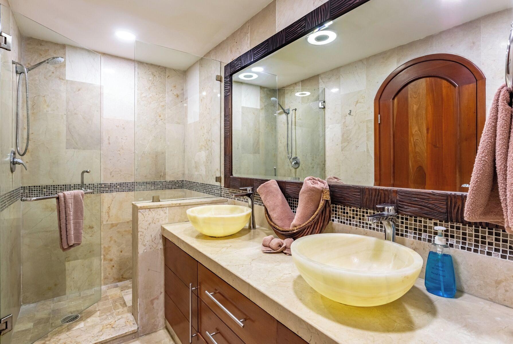 Departamento de lujo, vista a la marina o club náutico