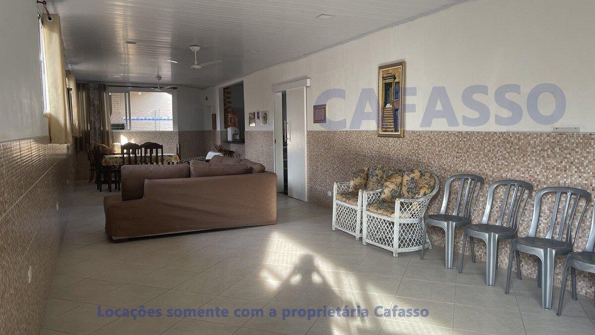 image-housing-carousel