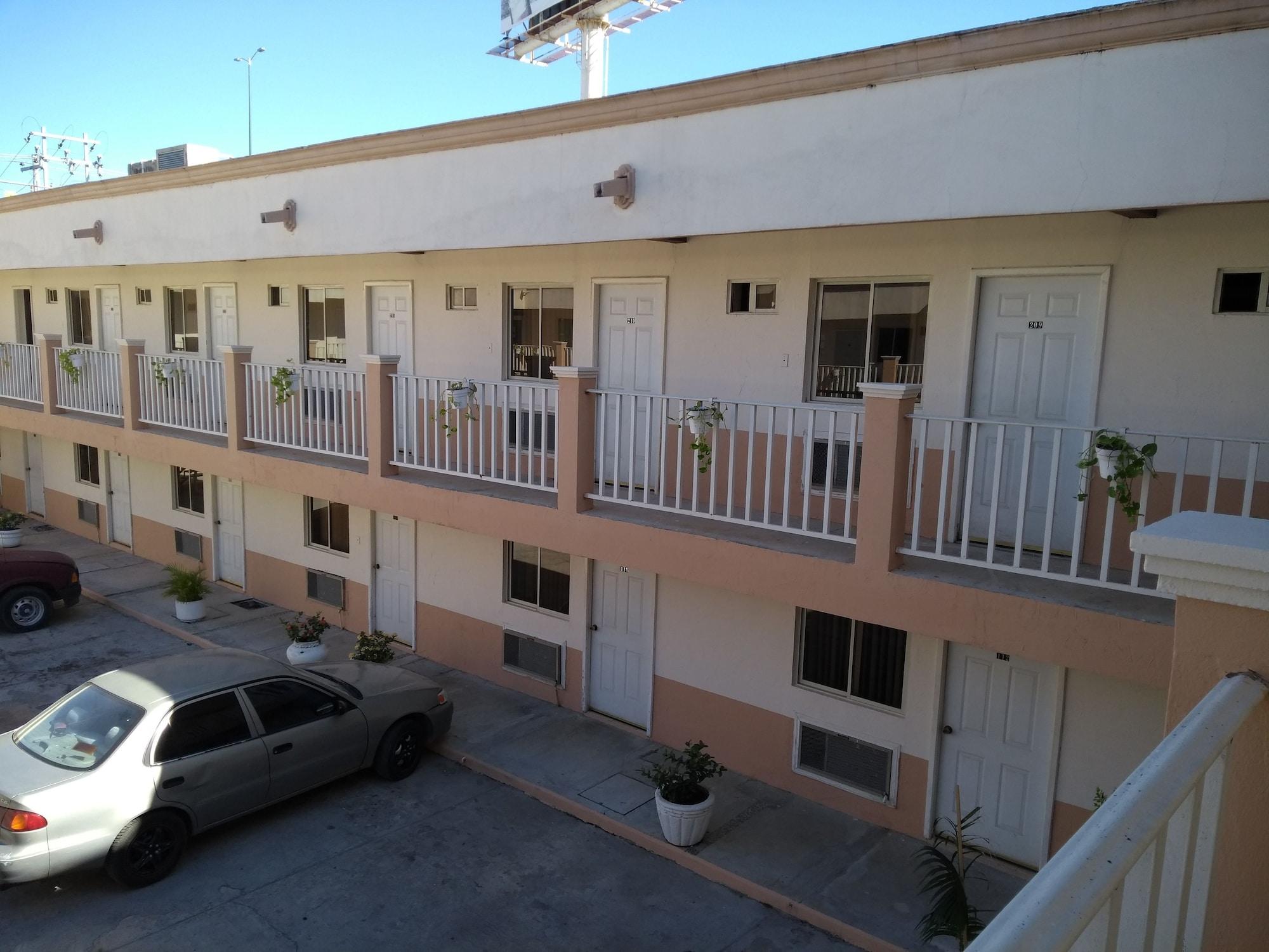 Hotel Santander Inn & Suites