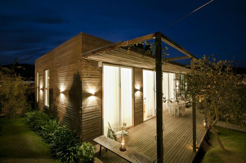 image-housing-carousel