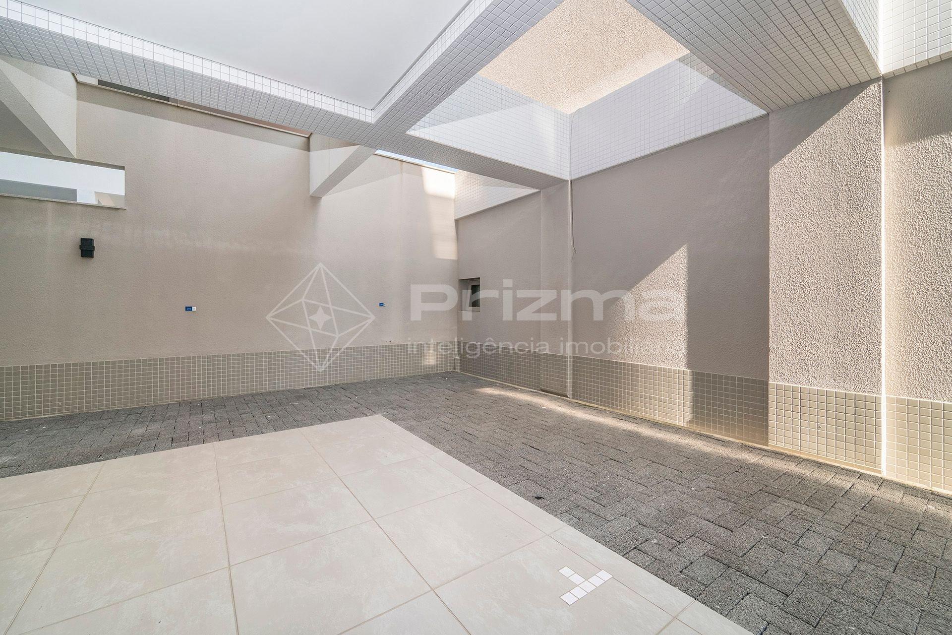 image-housing-carousel