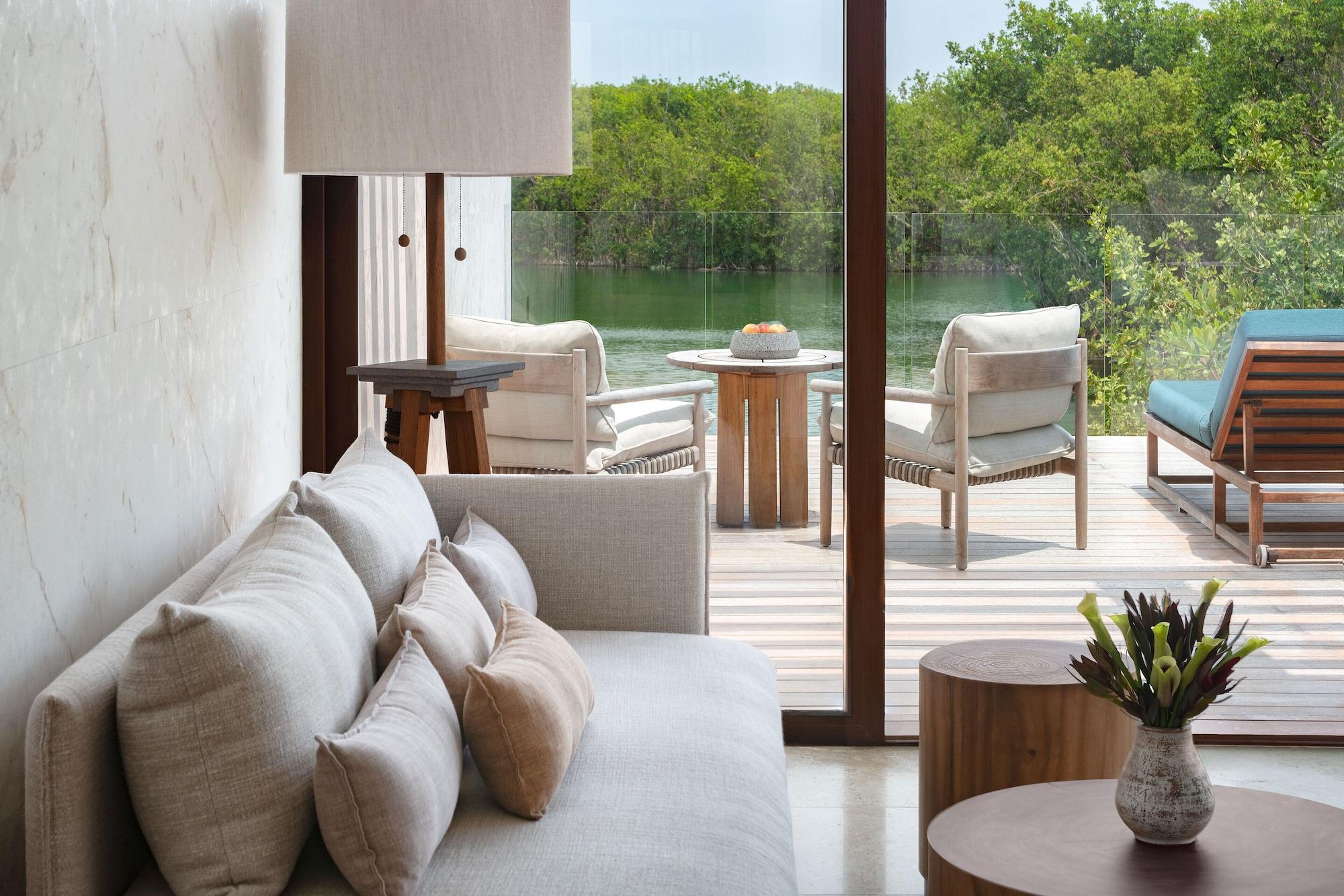 Suite, vista a la laguna, junto a la playa