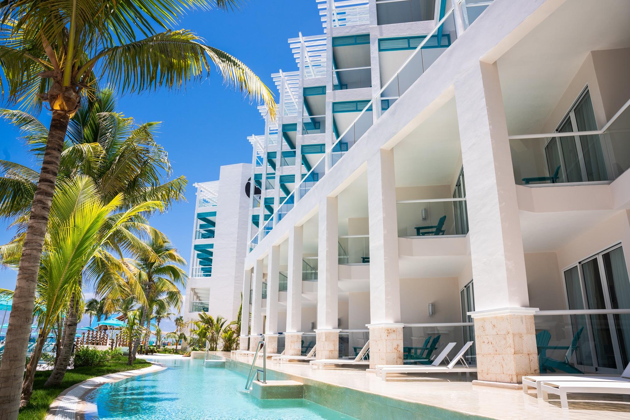 Suite   con Vista Parcial del Mar