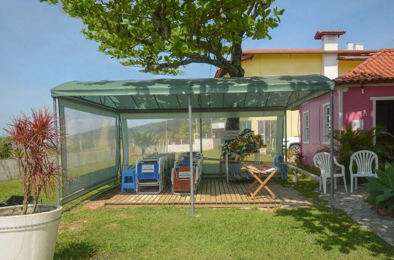 image-housing-carousel