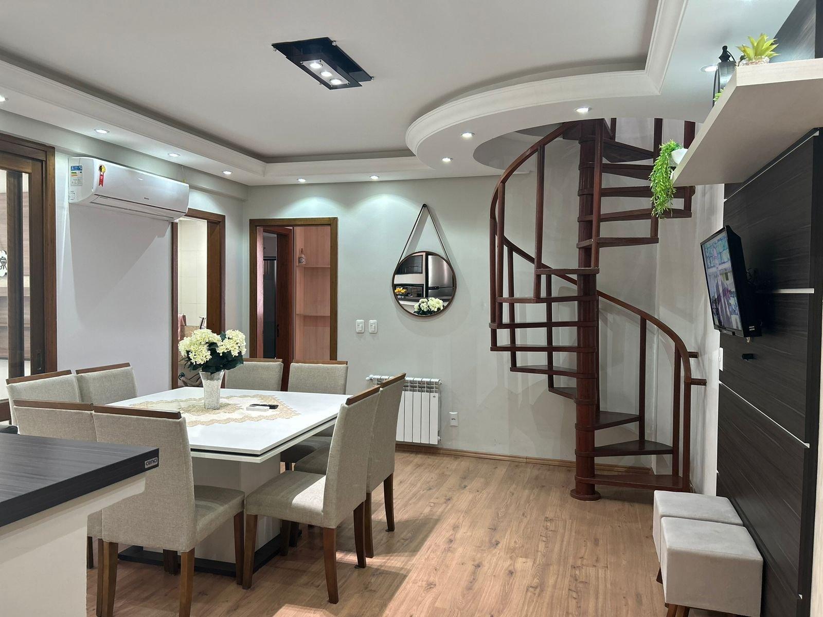 image-housing-carousel