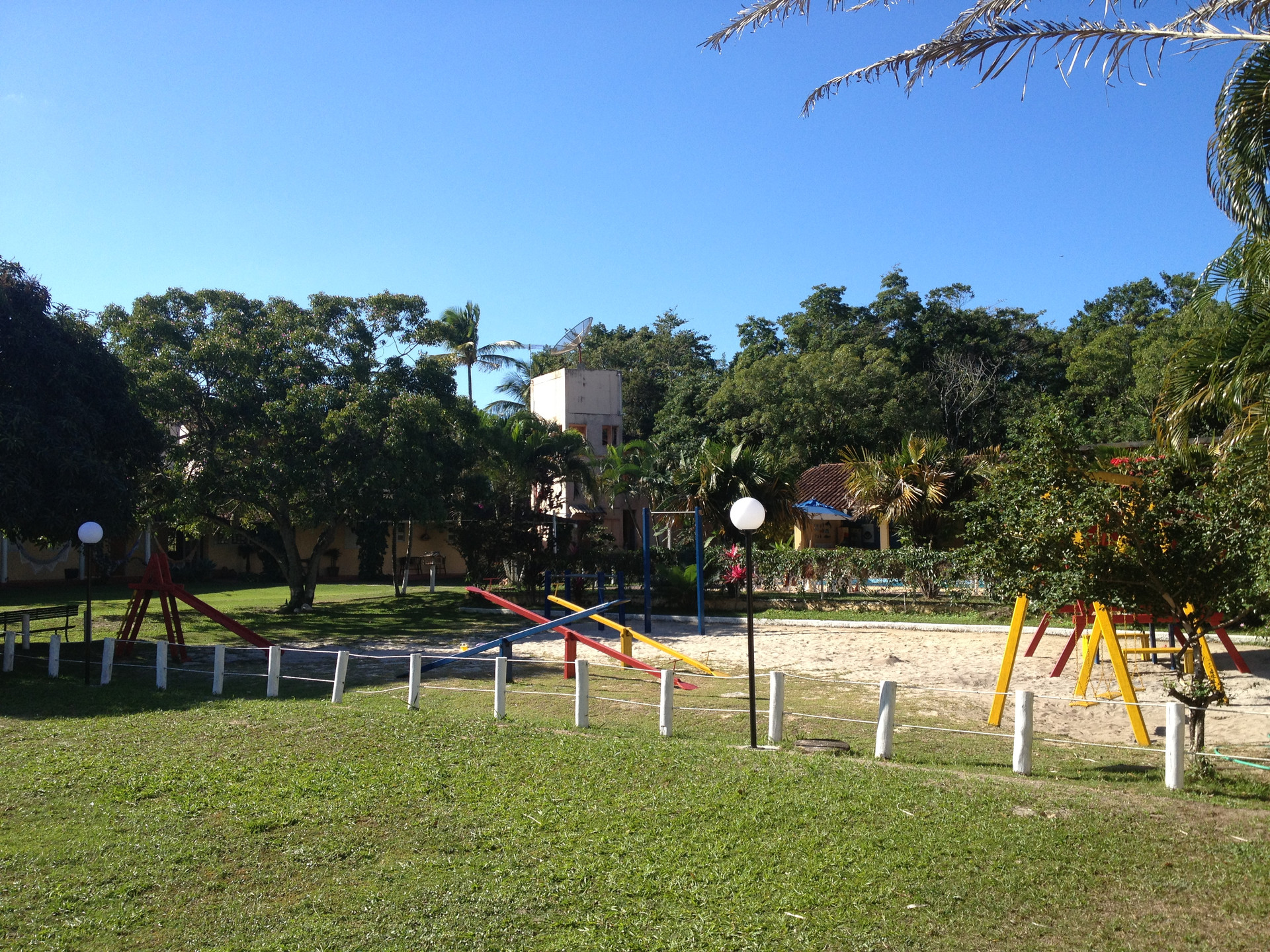 image-housing-carousel