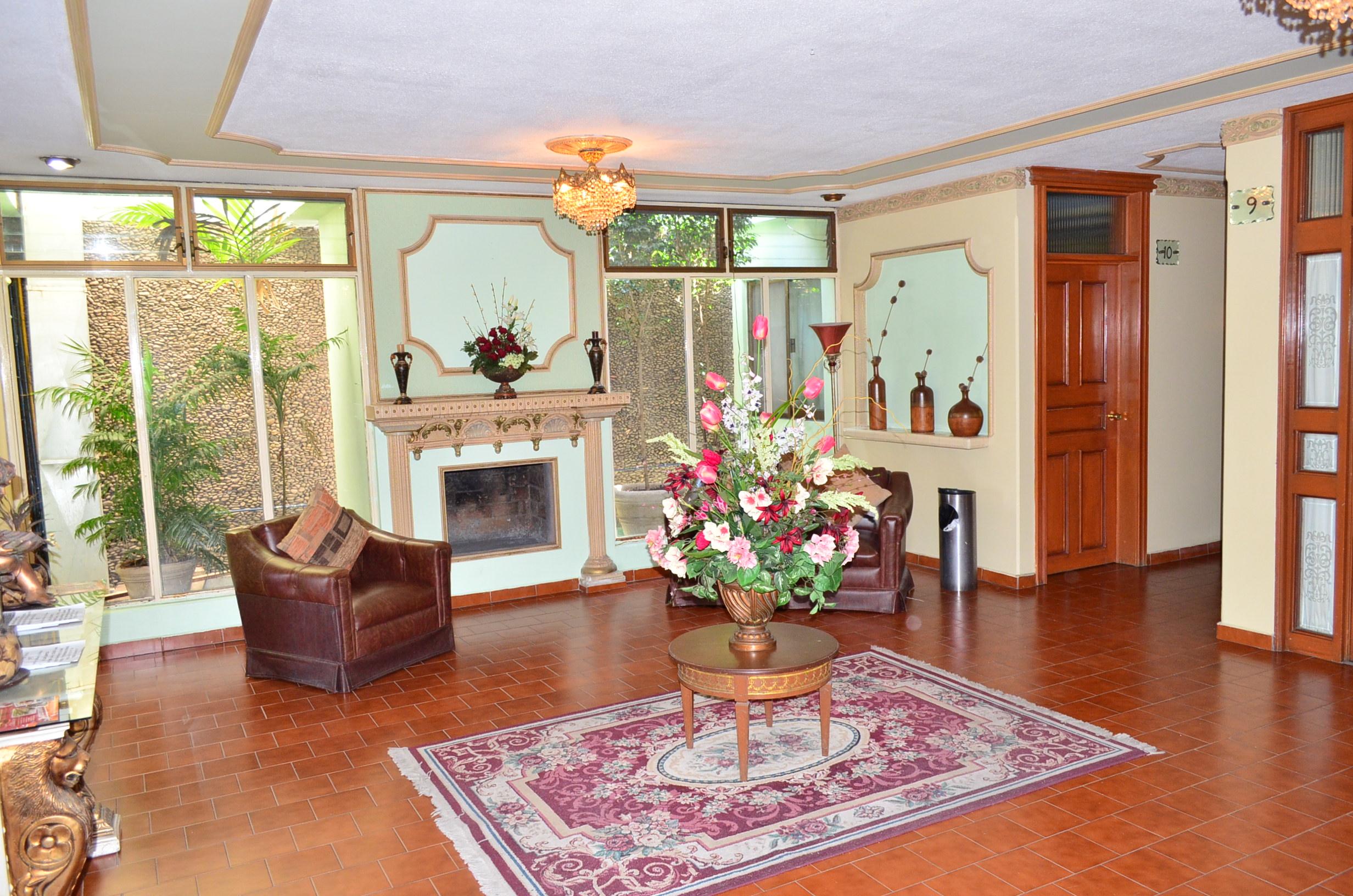image-housing-carousel