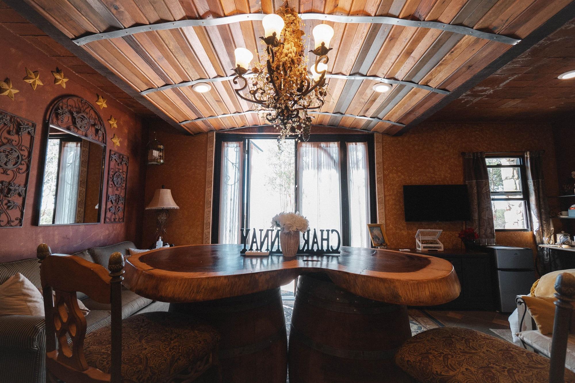 image-housing-carousel