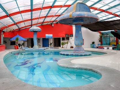 image-housing-carousel