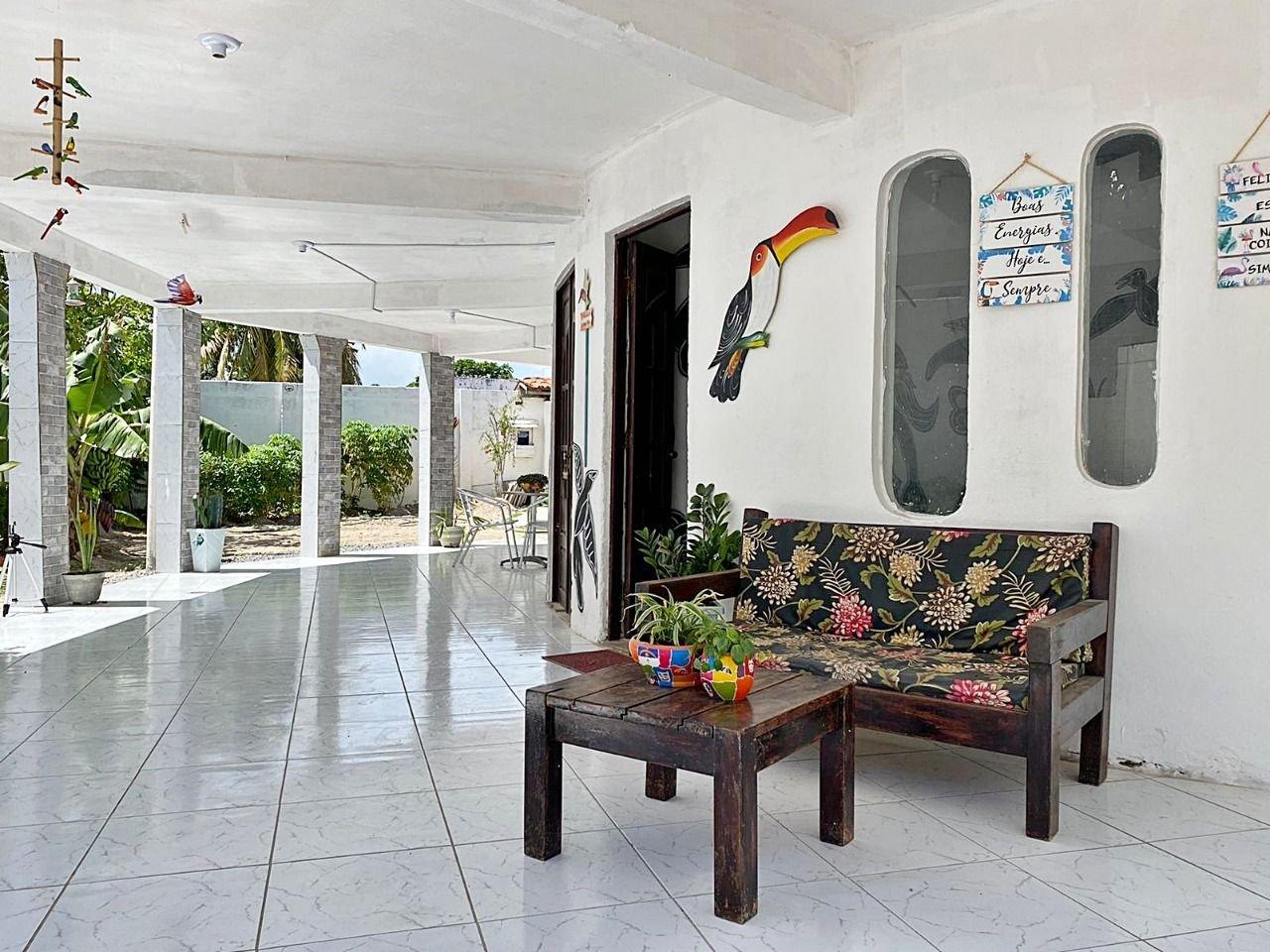 image-housing-carousel