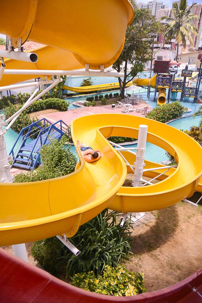 image-housing-carousel