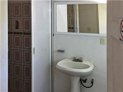 image-housing-carousel