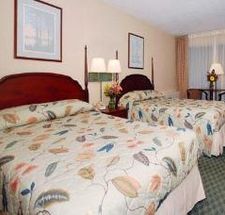 Econo Lodge Inn & Suites