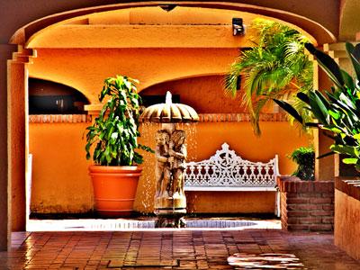 image-housing-carousel