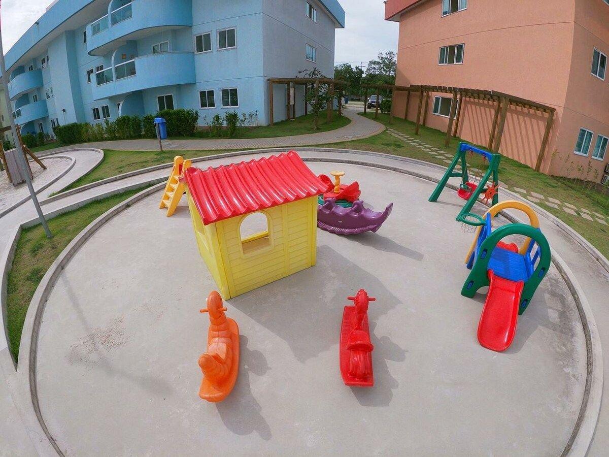 image-housing-carousel
