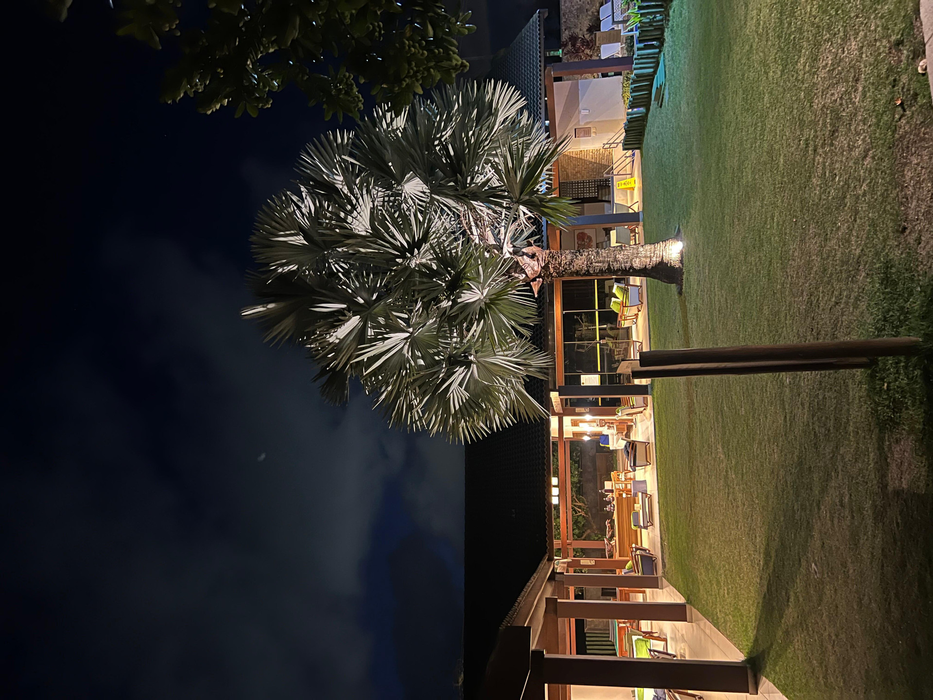 image-housing-carousel