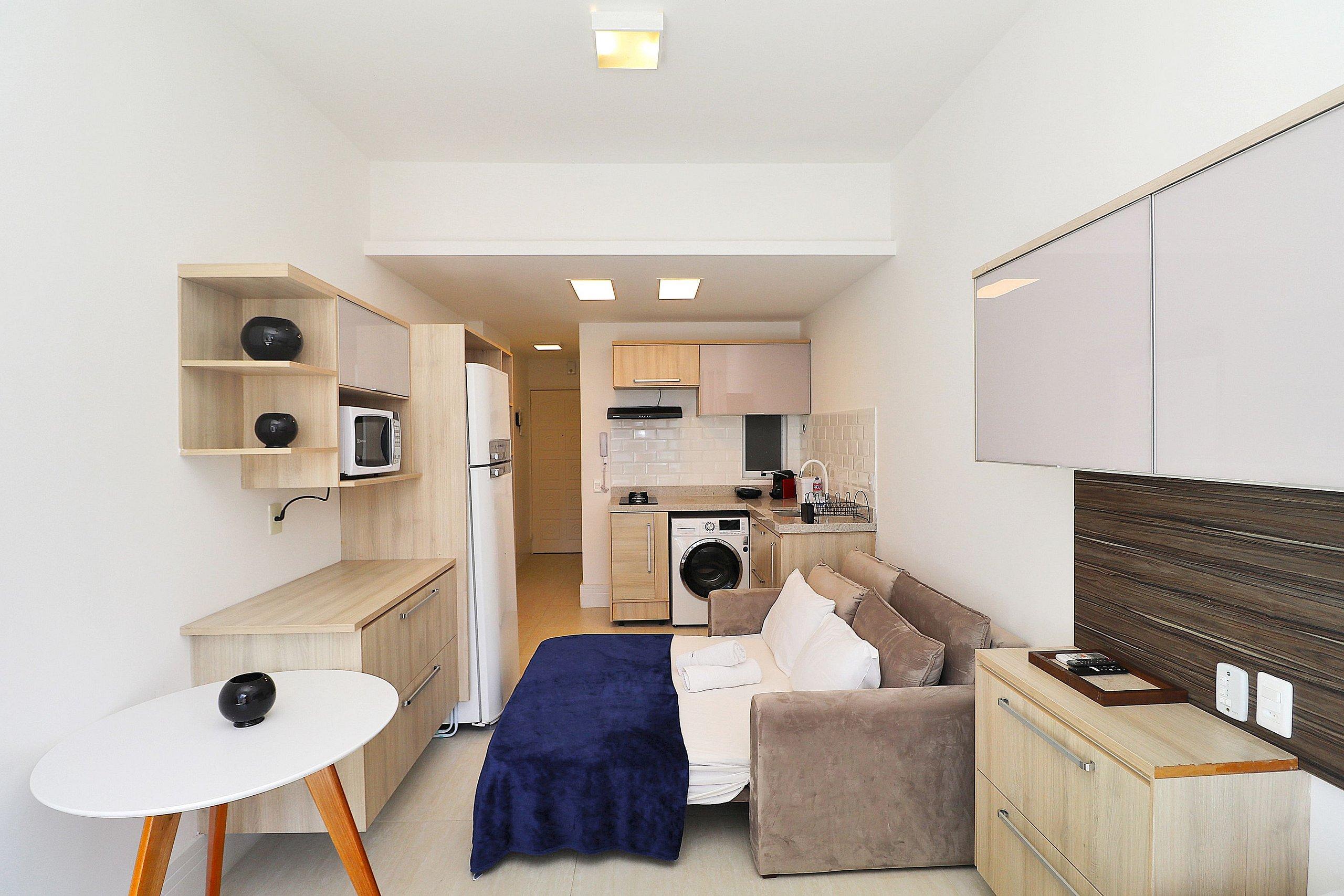 image-housing-carousel