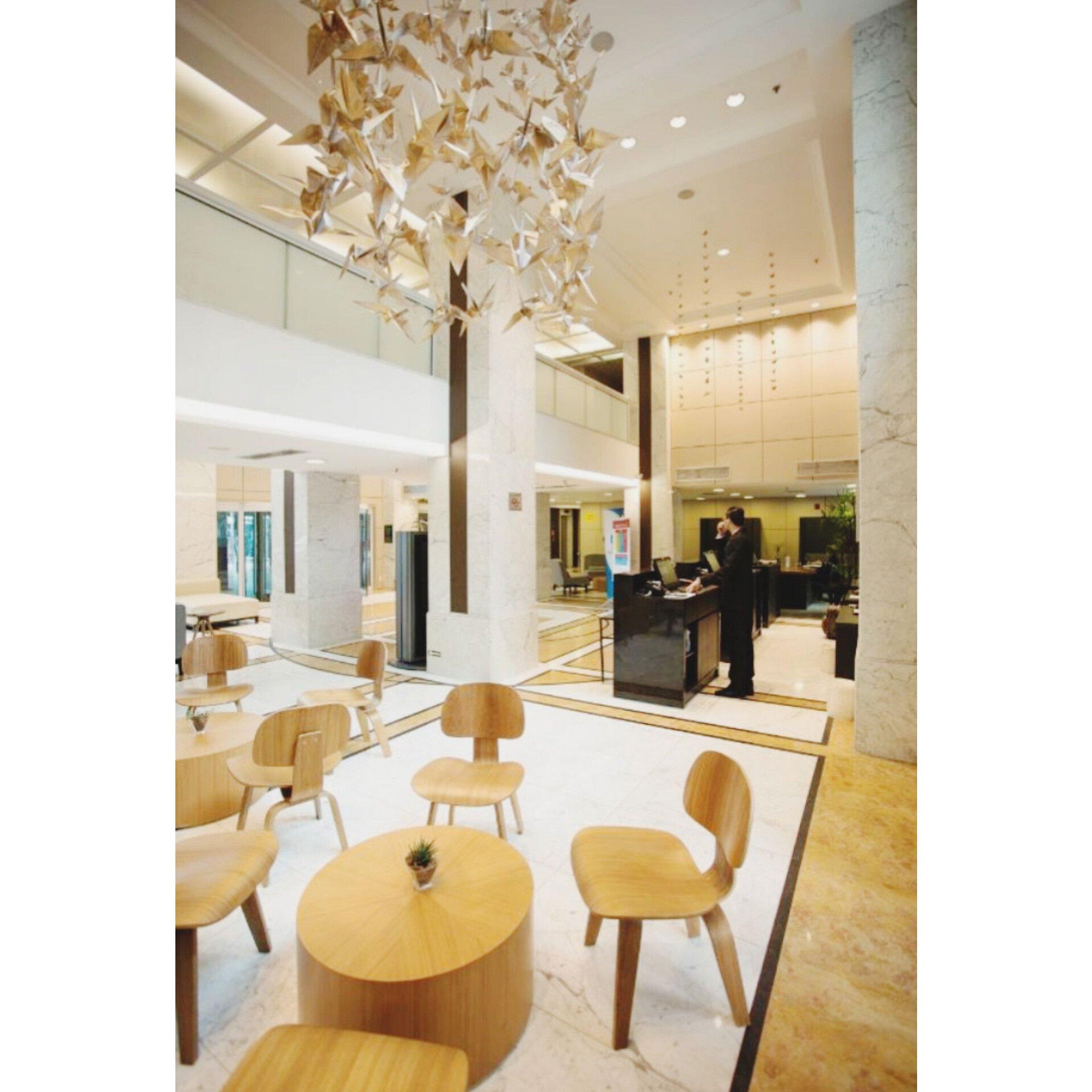 image-housing-carousel