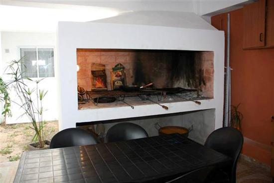 image-housing-carousel