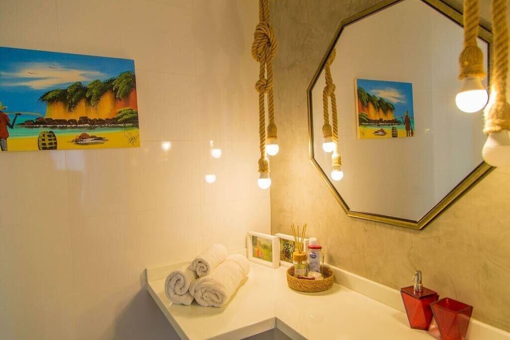 image-housing-carousel