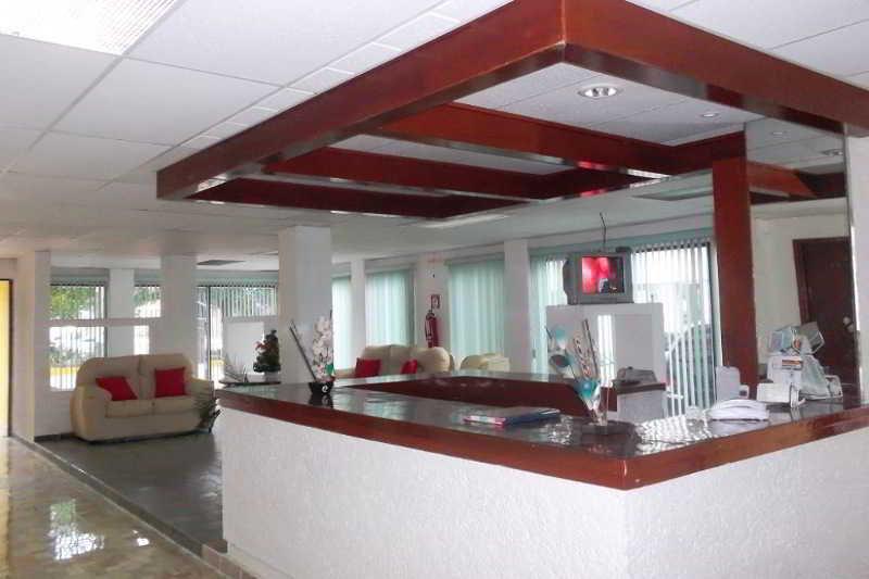 image-housing-carousel