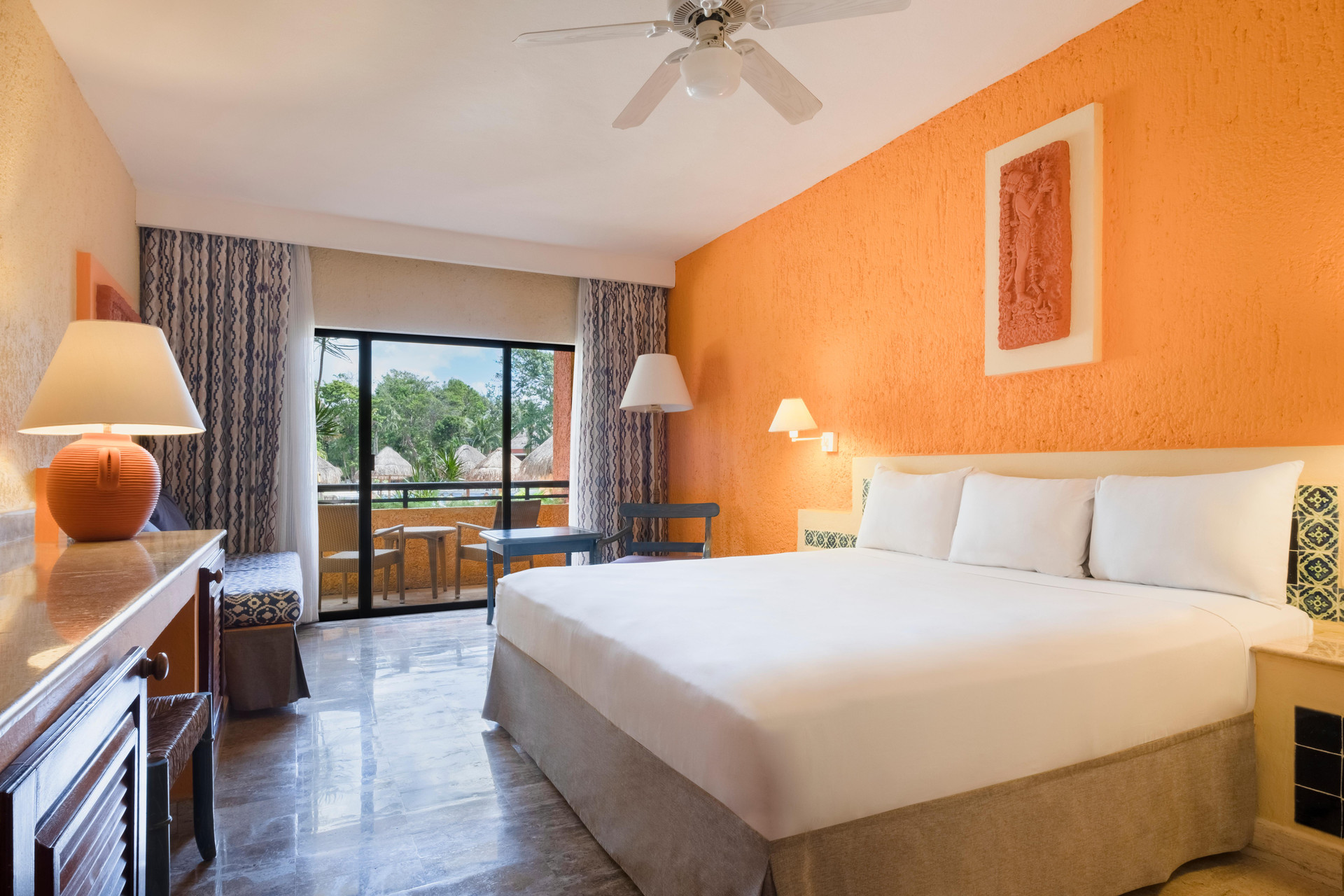 Habitación Cuádruple Premium con Vista a la Piscina