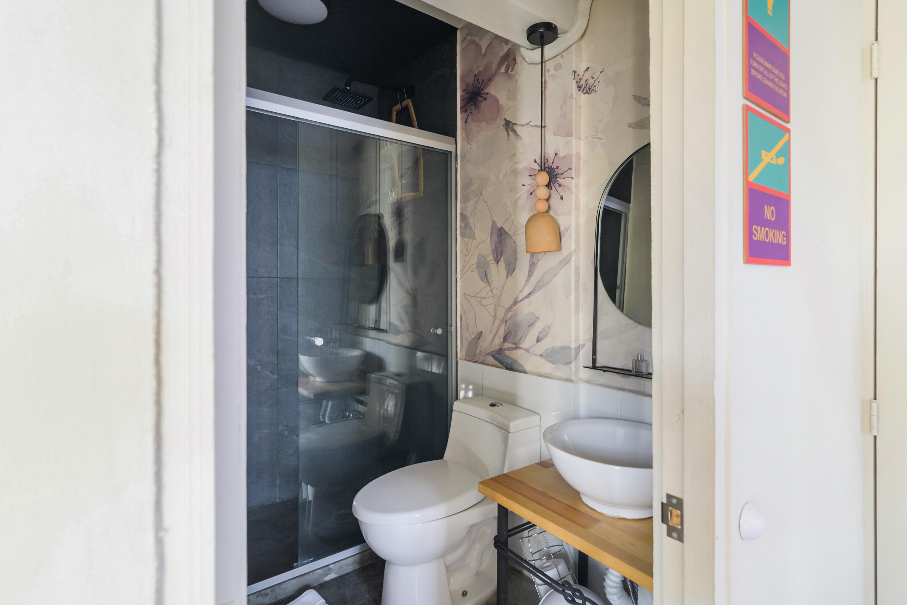 image-housing-carousel