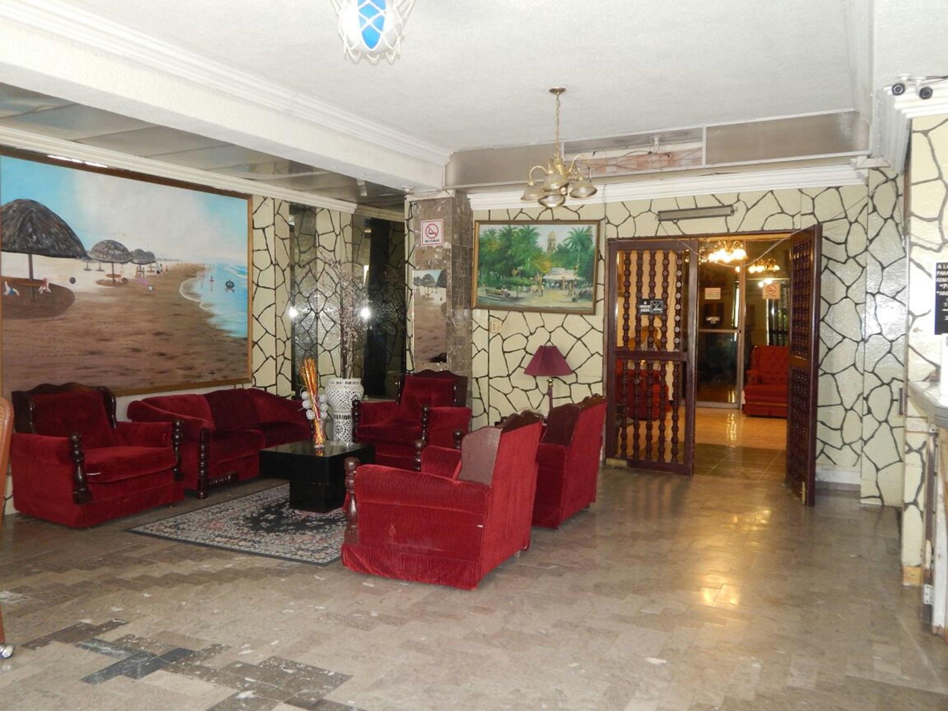 image-housing-carousel