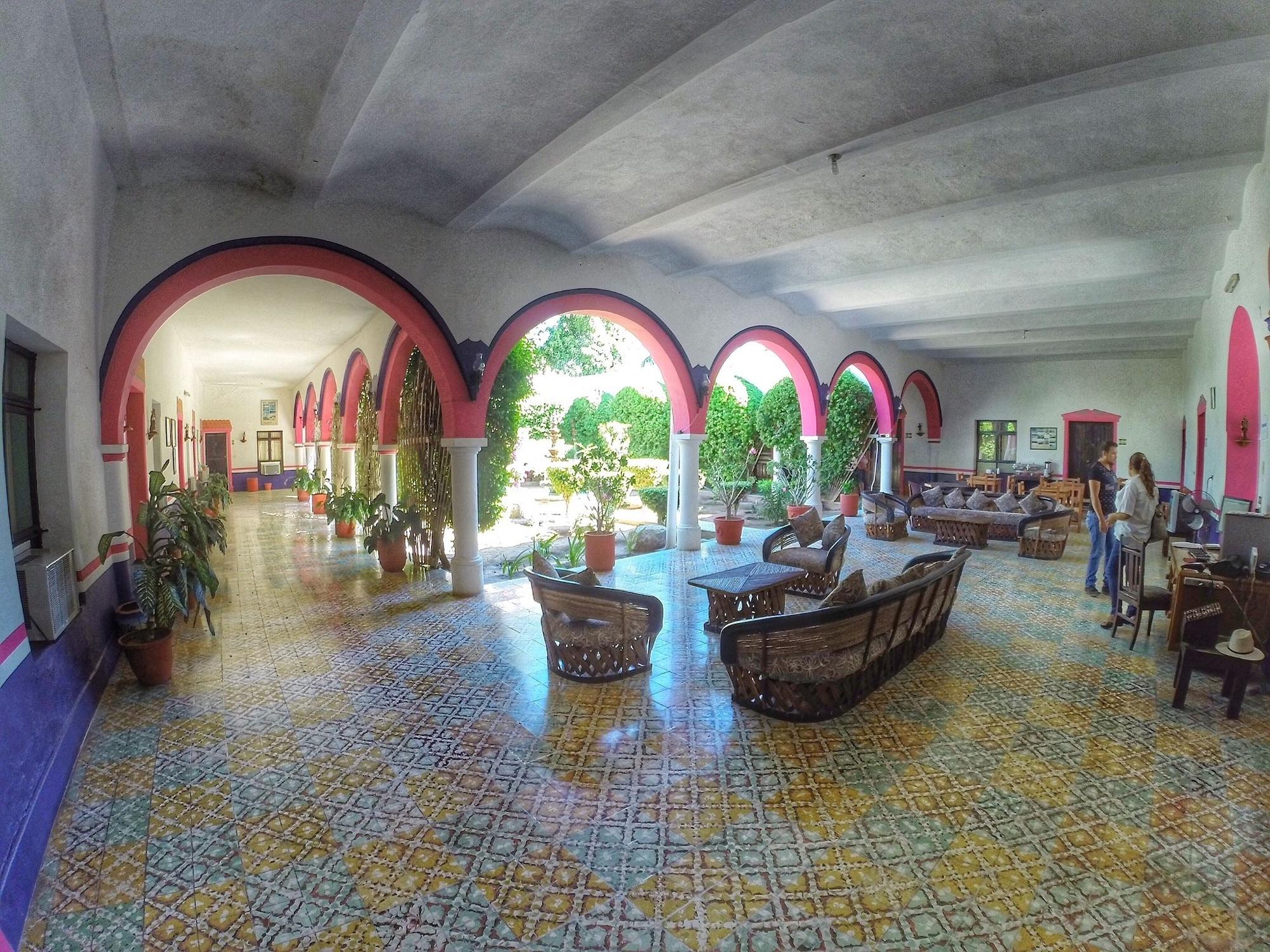image-housing-carousel