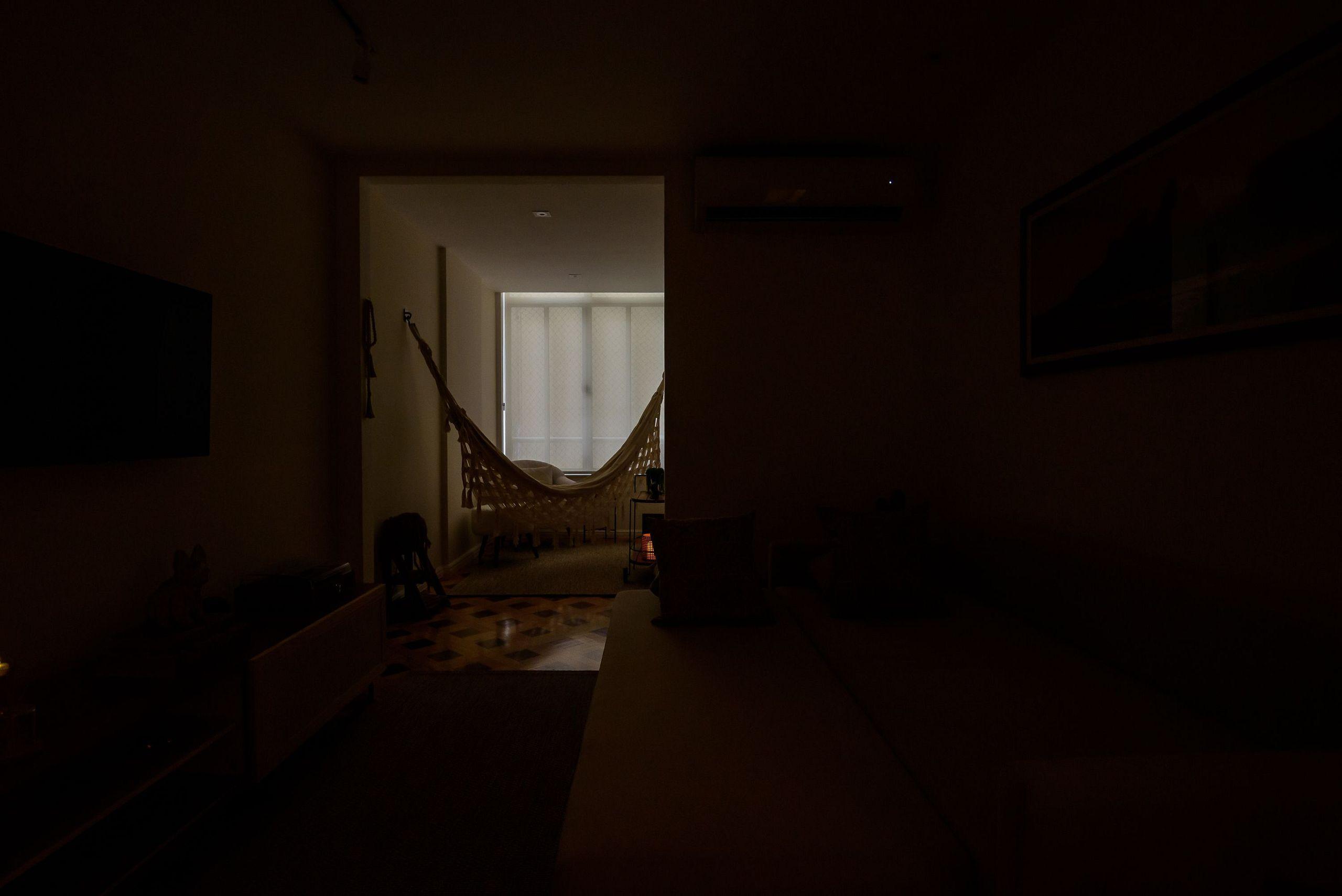 image-housing-carousel