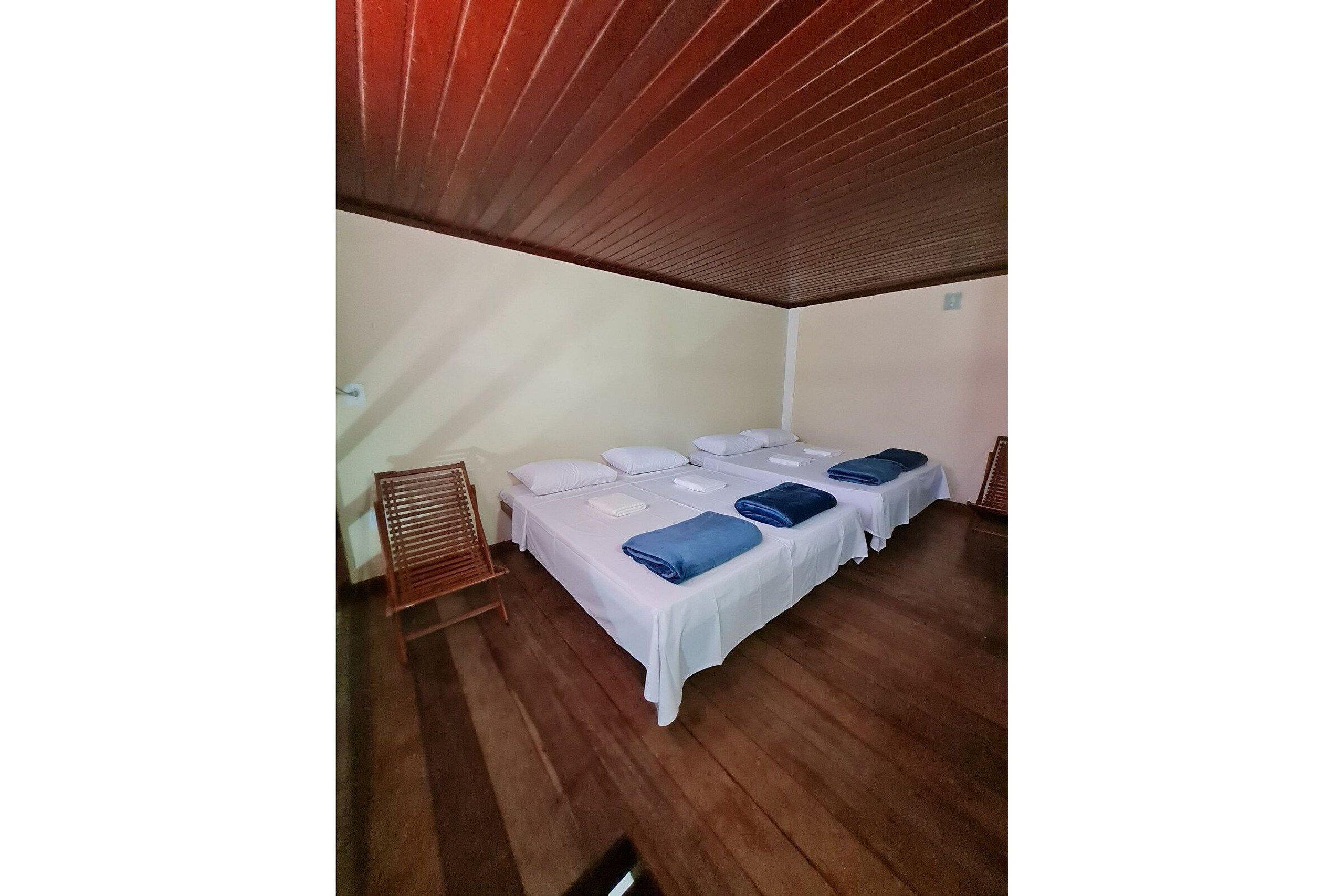 image-housing-carousel